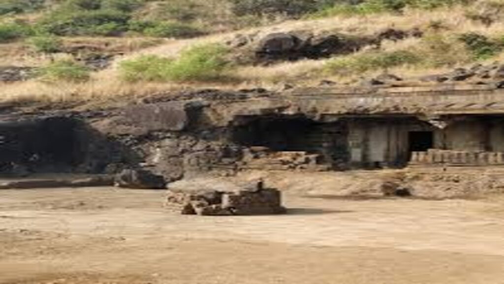 Tringalwadi Fort 1